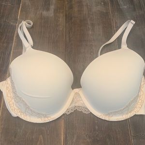 Soma off white bra